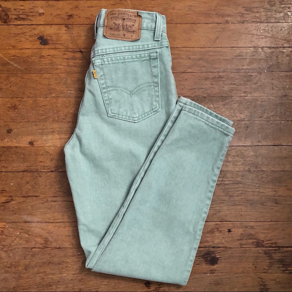 Vintage Levi’s Orange Tab Sea Foam Mom Jeans 24